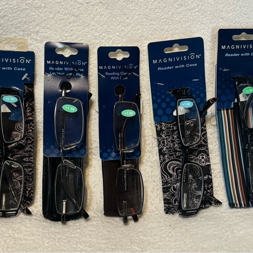 Black Reading Glasses with Case